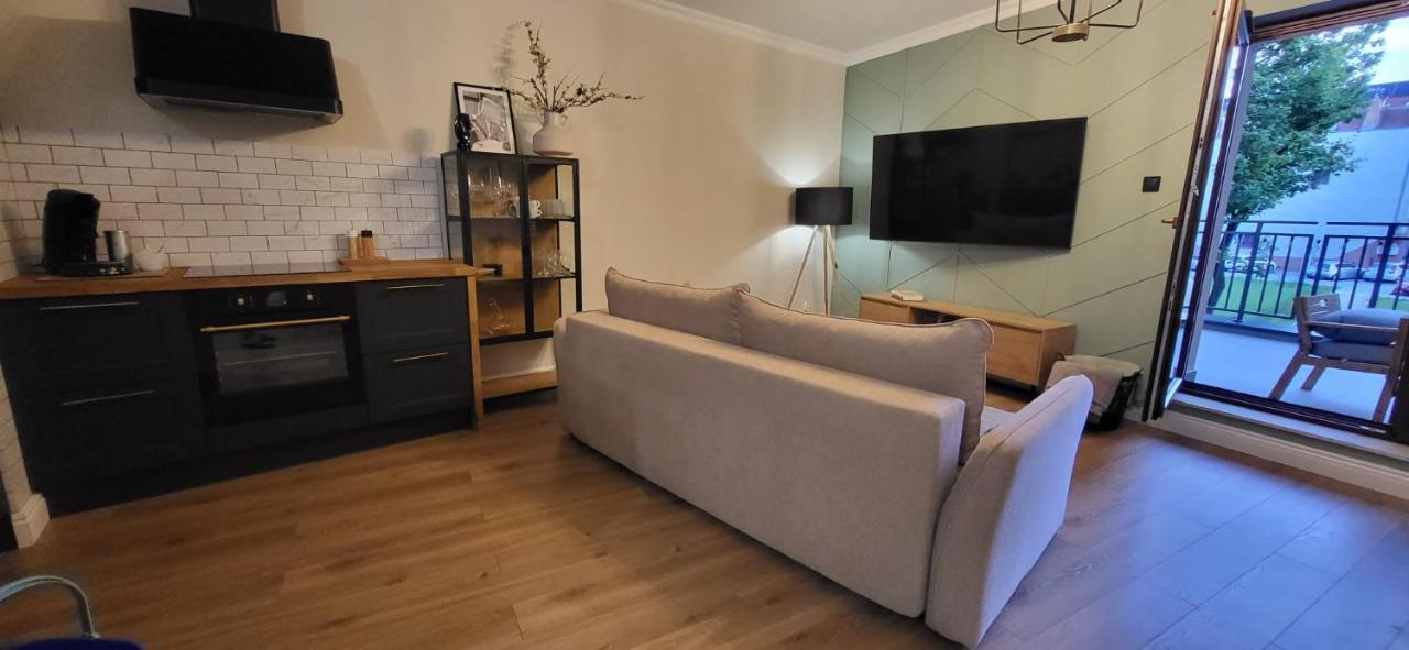 Komfortowy Apartament Przy Bramie Targowej Z Tarasem- Old Town Elblag Exterior photo